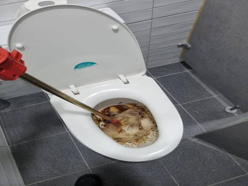 수지 변기막힘 작업사례 10